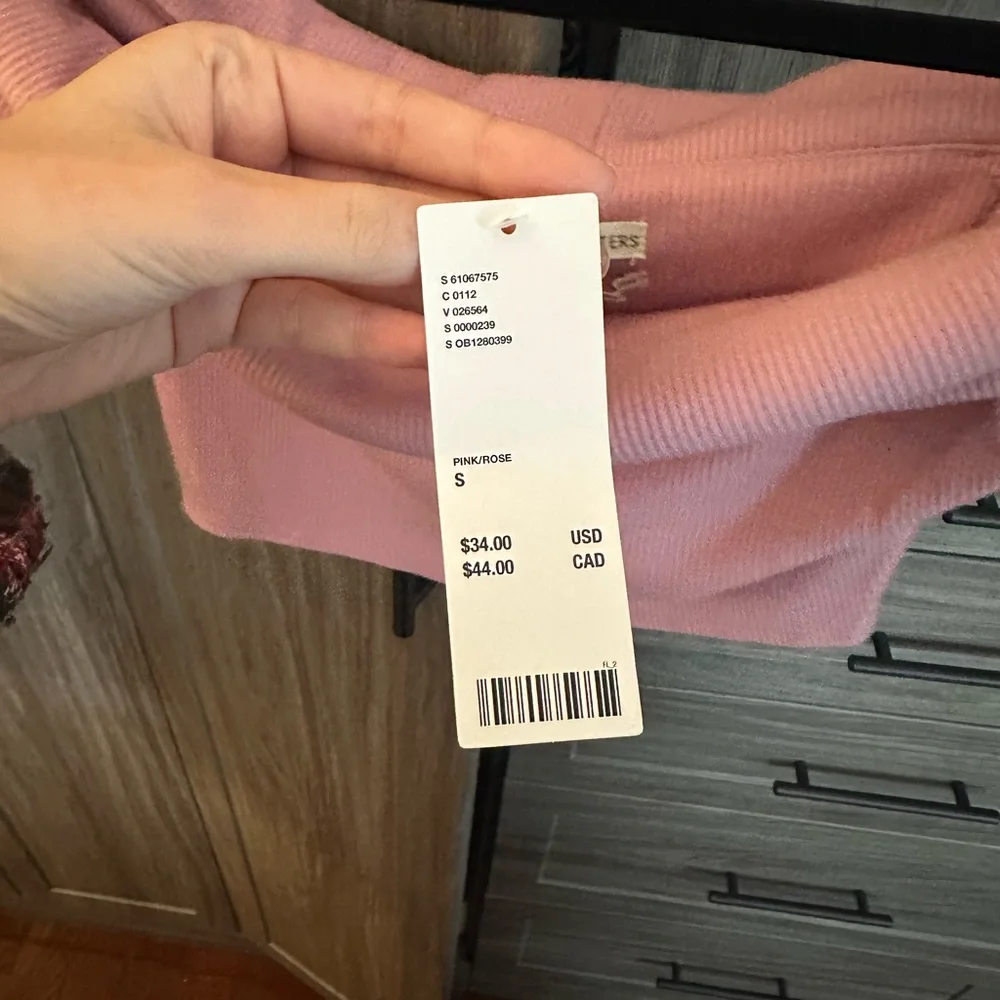 NWT Urban Outfitters Off the Shoulder Ribbed Crop Top - Picture 7 of 7